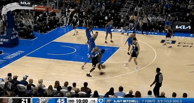11月24日NBA赛事精彩瞬间截图