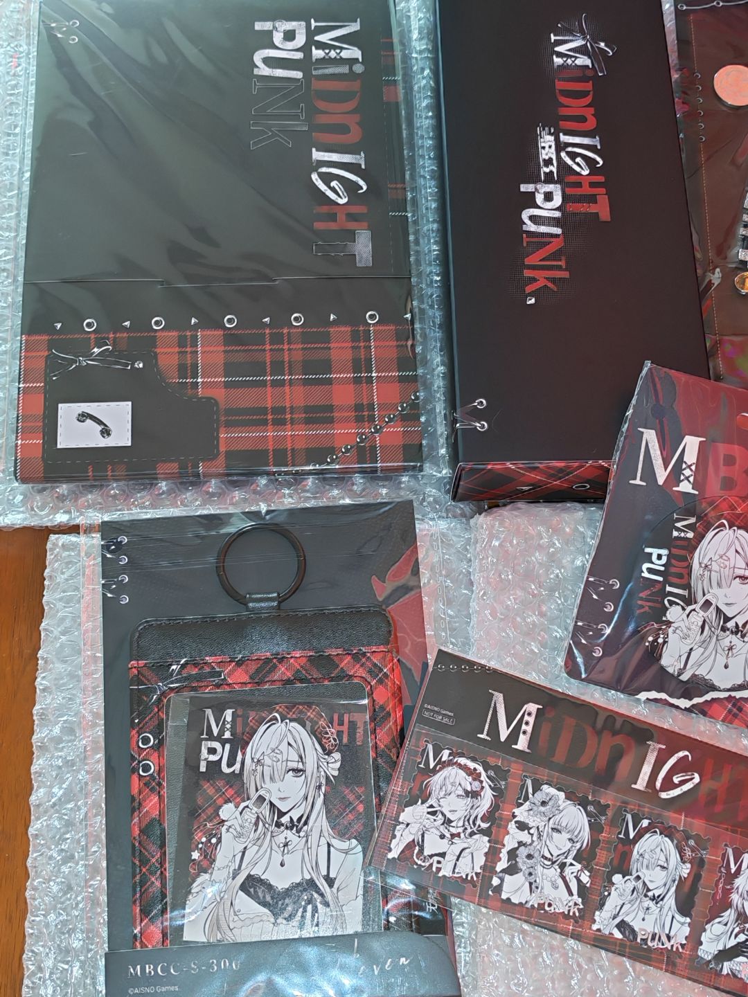 MBCC居然有专属快递胶带了。 2