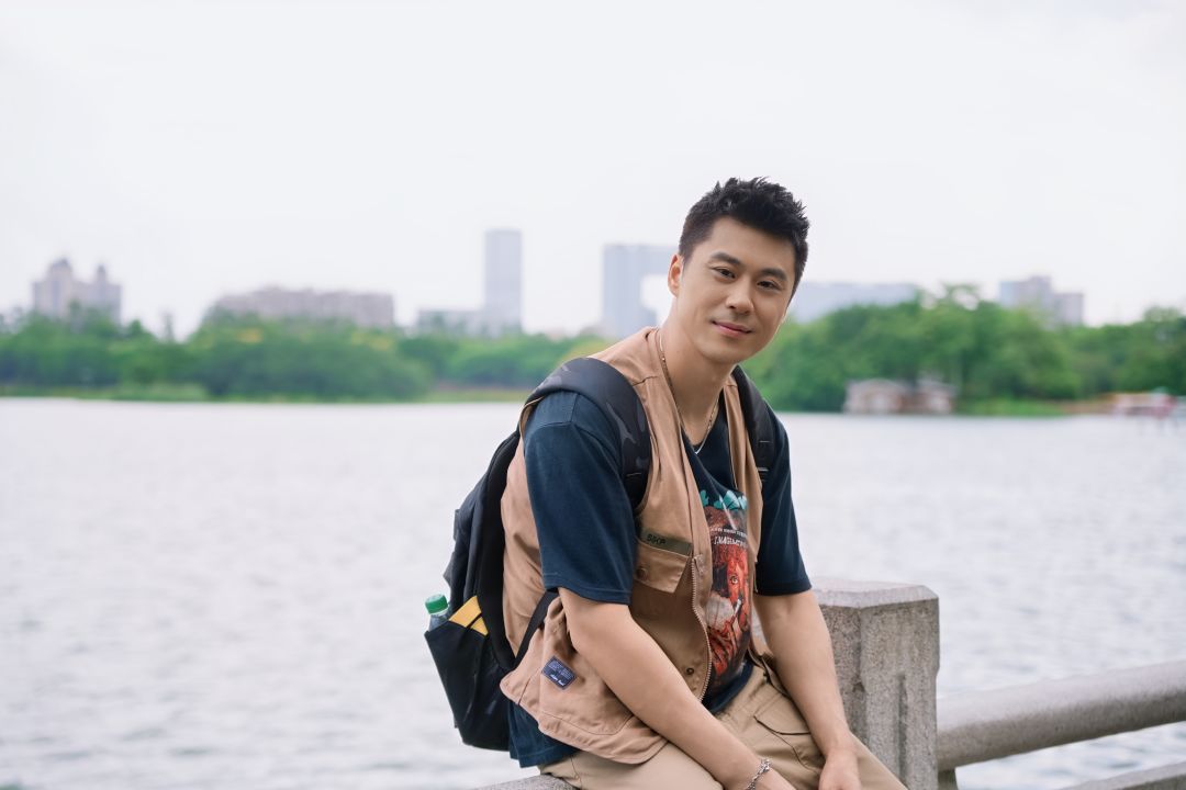 @所有人，您有一份来自【老六】的消息，请注意查收！截图