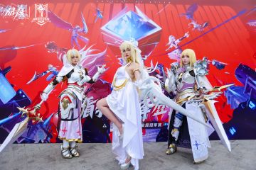 Coser美照大放送！神秘女骑士艾尔莎现身全民冠军赛总决赛现场