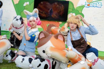 小镇里的萌宠派对 被毛孩子的笑容治愈了！