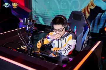 ECL2023年度总决赛现场场照第三弹~气氛焦灼的对抗时刻！
四位实力顶尖的选手狭路相逢，争夺最终之战的出线名额
----------
下载《第七史诗》>>https://e7.qyzlgame.com/#第七史诗#第七史诗国服#第七史诗挑战者联赛