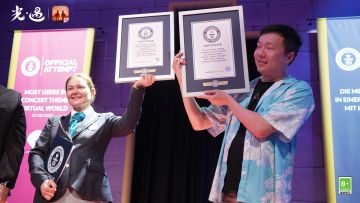 突破极限 音遇奇迹｜《光·遇》欧若拉音乐会破纪录庆贺