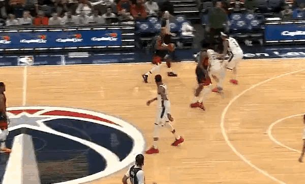 12月2日NBA赛事精彩瞬间截图