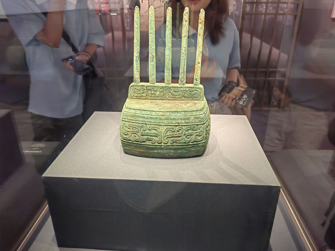 公司团建一抬头发现这孩子到我这展出了 1