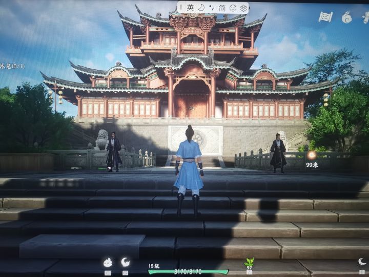场景大小和人物割裂有点严重,还有角色的面貌风格有些不适应截图