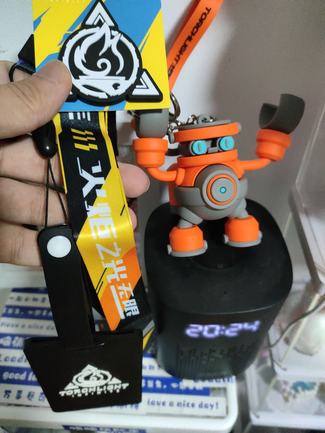 别送周边了,快上线吧 2