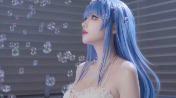 沐浴后的工作讨论