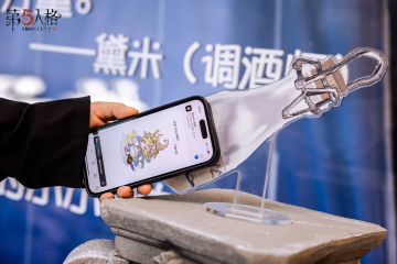 「她」说——妇女节主题线下活动返图分享，记录属于「她」们的瞬间~ 活动简介：我们在【上海K11购物艺术中心】打造了一场特别的「她」说主题互动体验，邀请所有女性在这里与「她」们的故事和力量产生共鸣。 活动时间：3月7日-3月8日10:00-22:00 活动地点：上海K11购物艺术中心B2中庭（上海市黄浦区淮海中路300号，一大会址·黄陂南路地铁站3号口旁） #第五人格 #第五人格她说 #妇女节