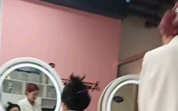 体育中心附近胡同里的老店米线 建林君小时候上学老去吃的地方 生活截图