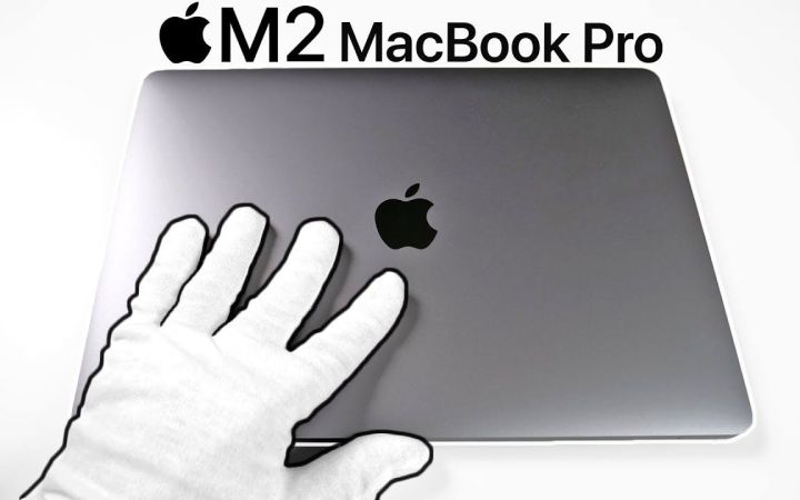 【苹果开箱】讲究哥开箱Apple M2 Macbook Pro,游戏测试截图