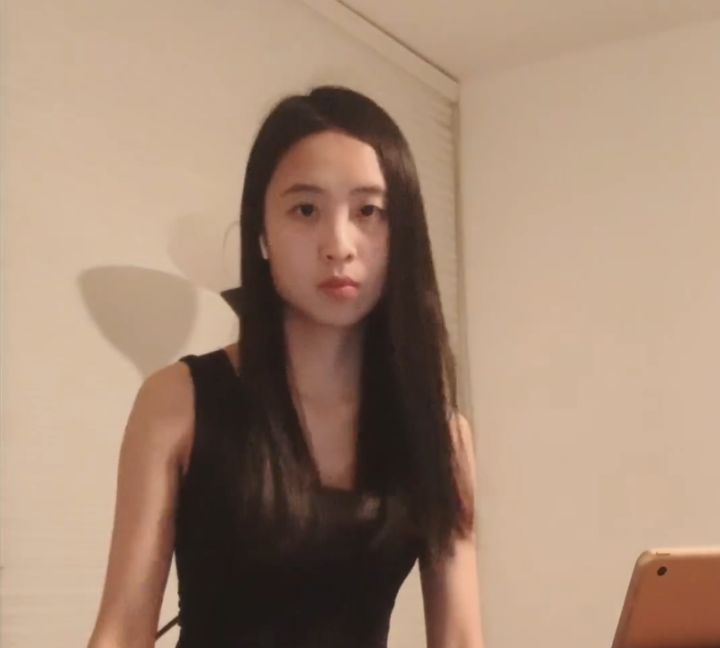 【最终幻想7】小姐姐弹奏蒂法主题曲截图