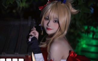 英雄形态的宵宫姐姐登场。