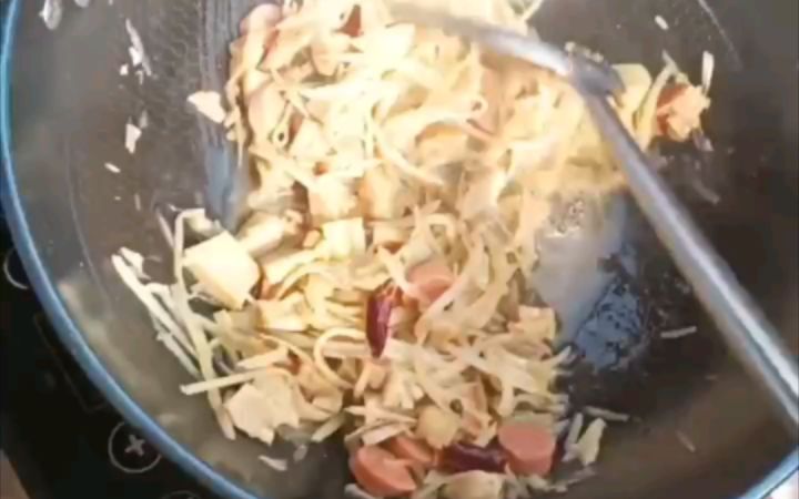 土豆丝火腿肠炒面筋配大米饭 炉石 生活截图