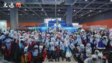 寻光之约 暖冬相遇 | 萤火虫漫展相聚视频