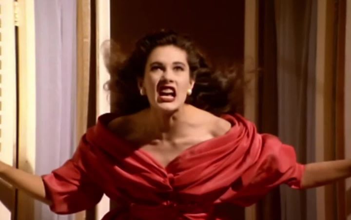 香奈儿1990年超过100万美元拍的香水广告,到底有多疯!截图