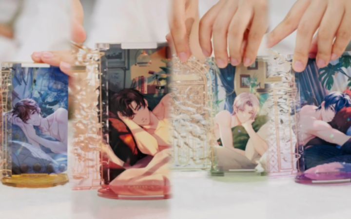 【未定事件簿】可开关门的亚克力立牌实物展示 | 三周年周边截图