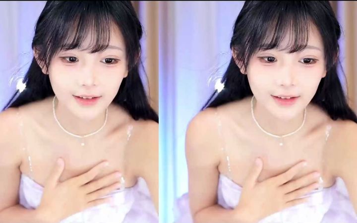 【鱼子酱】《恋爱告急》常服套装 直播跳舞录屏截图