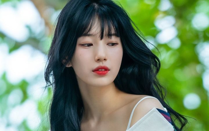 姐弟恋!Netflix爱情韩剧《我的女神室友斗娜》先导预告截图