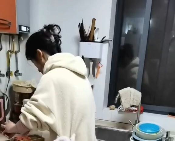 请问这样的挂件去哪领?截图