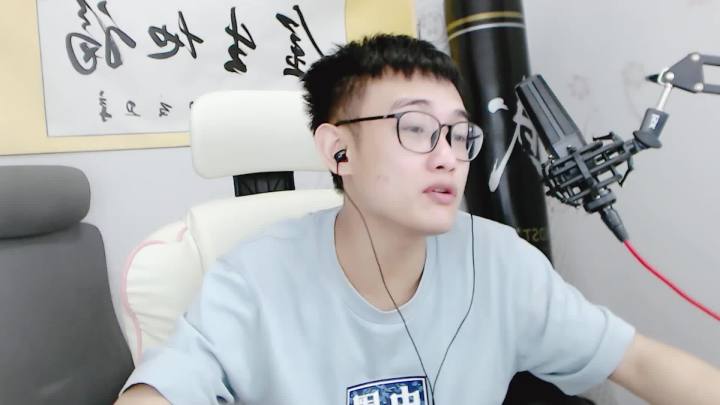 这达摩怎么那么牛啊#柱子达摩 #达摩祖师爷 #极限操作截图