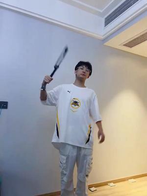 今天给你们整点离谱的,浅试一下无缝衔接!!!#赖神 #鬼畜 #搞笑截图