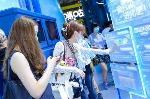 【Chinajoy】数码宝贝：新世纪展台的高能瞬间，危险危险~