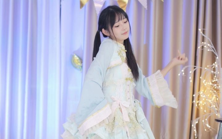 【鱼子酱】《3》中华风洛丽塔打歌服套装 直播跳舞录屏截图