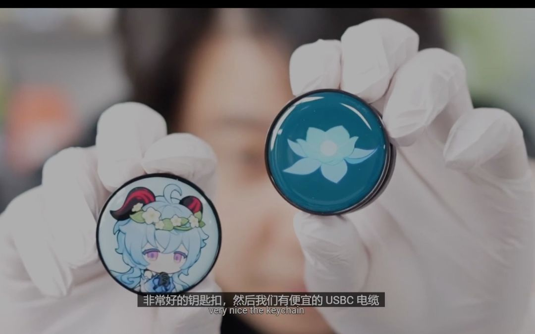 【原神/中字】老外原神玩家 开箱三星联动甘雨手机反应：感觉不如胡桃截图