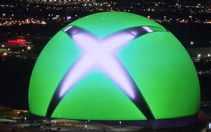 拉斯维加斯巨球第一个广告:微软Xbox,太酷炫了!截图