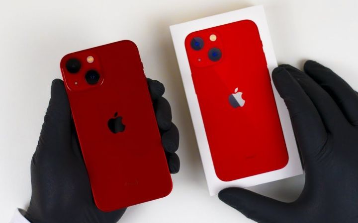 【苹果开箱】红色 iPhone 13 Mini 开箱截图
