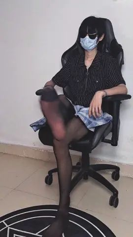 #大长腿 #踢腿高能慢动作 睡醒删截图