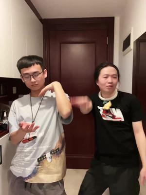 很想某人@王者荣耀吕德华 #科目三截图