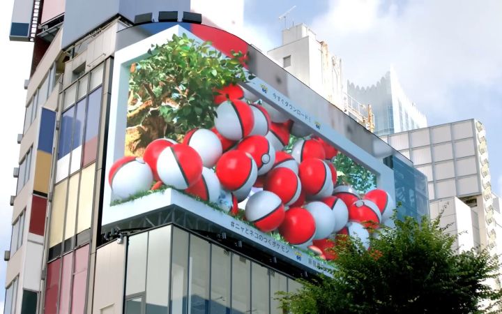 宝可梦在东京新宿街头投放了一支3d广告截图
