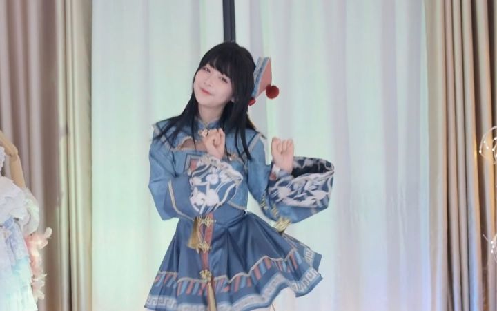 【鱼子酱】《神的随波逐流》小僵尸套装 直播跳舞录屏截图