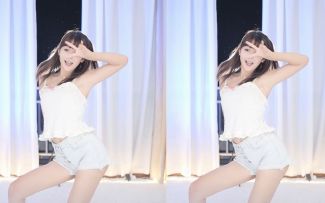 【鱼子酱】《怦然心动》白色常服套装 直播跳舞录屏