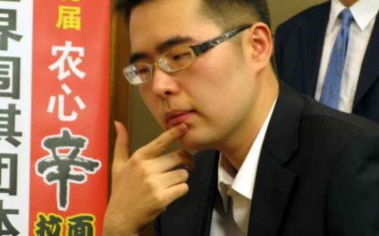 【今日时局】姜东润VS柁嘉熹。农心杯再现和棋!千古奇局!截图