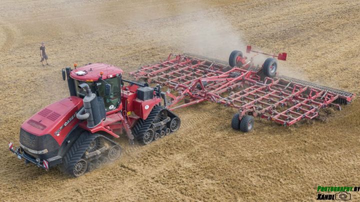 【实车鉴赏】凯斯（CASE IH）Quadtrac620铰接式履带拖拉机截图