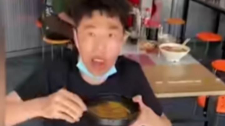 巜谁说站在地铁里的不算牛逼》截图