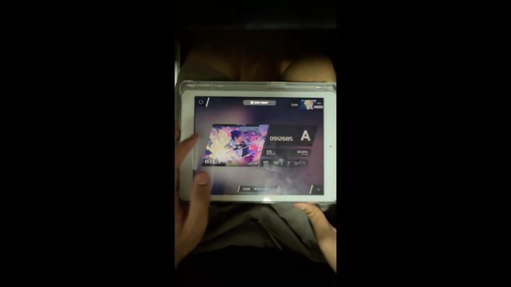 phigros更新：解决了老设备很流畅的问题截图