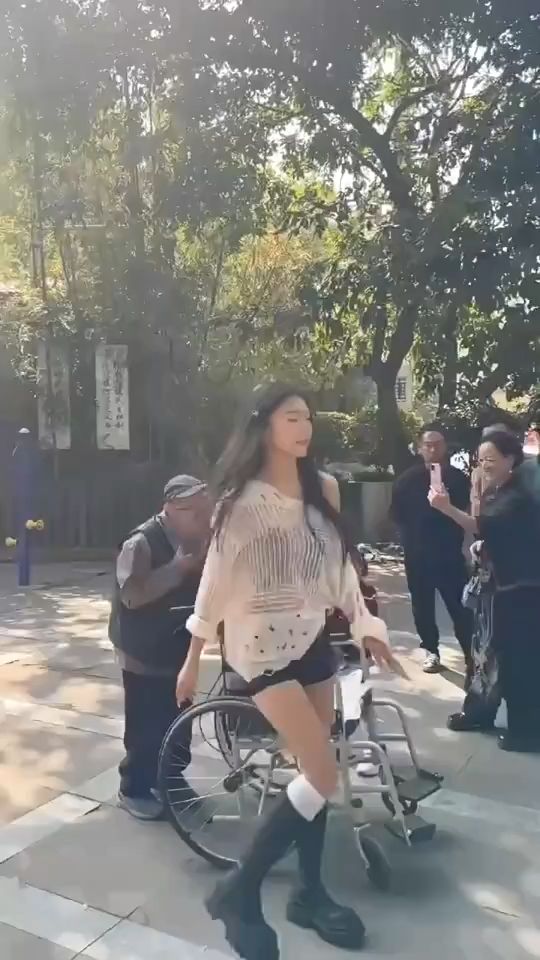 多看美女,预防中风截图