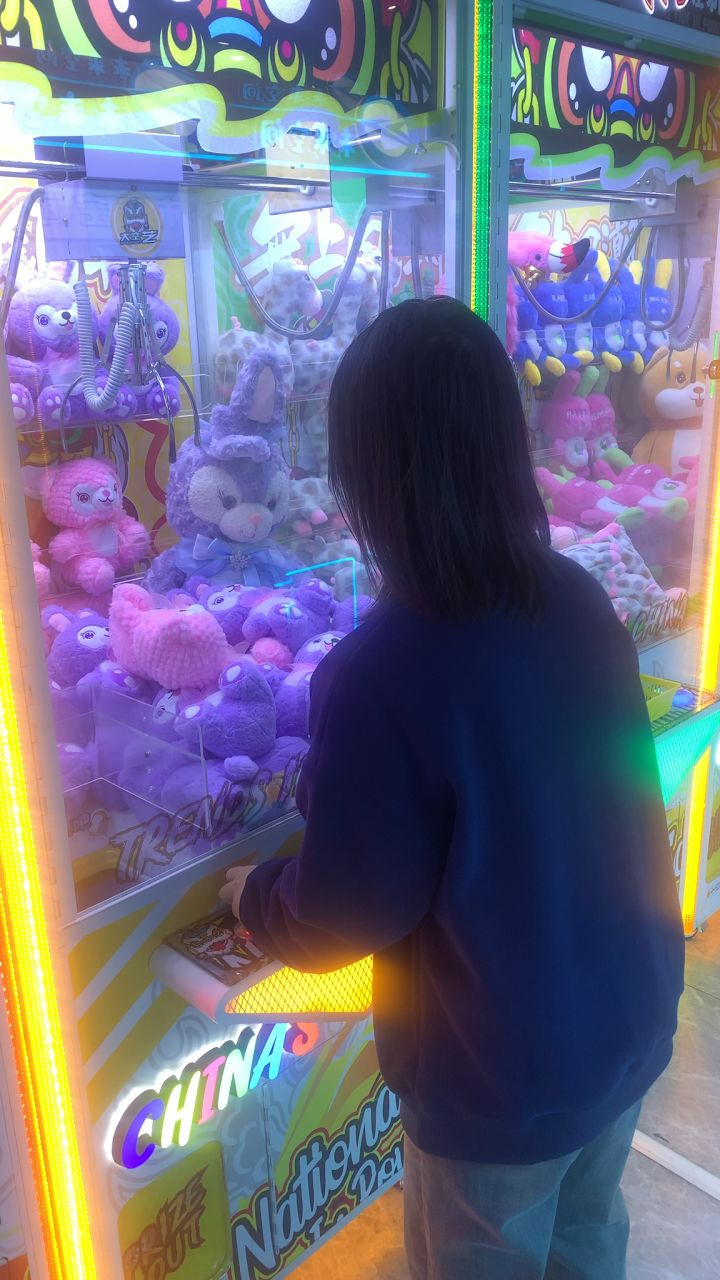 女朋友抓娃娃截图