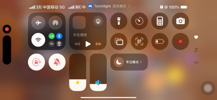 召唤二求救，为什么伤害有时候会掉的特别严重，是bug吗？截图