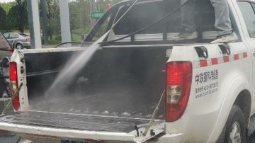 #与斯嘉丽一起杀出生天#洒水车斯嘉丽，洒洒水过关心得