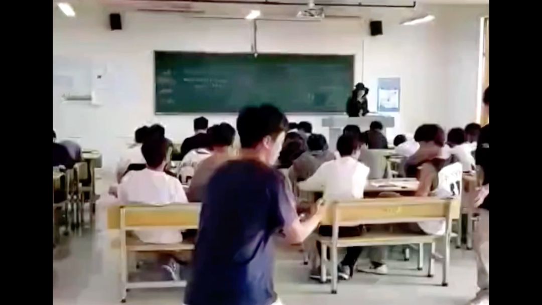 video-4042490