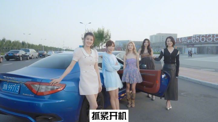 6个女主追你一个 做梦都不敢这么做 这游戏居然实现了截图