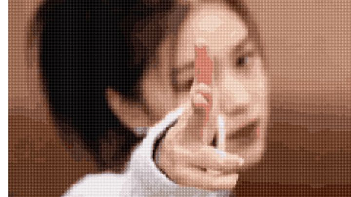 十字绣|ITZY 申留真截图
