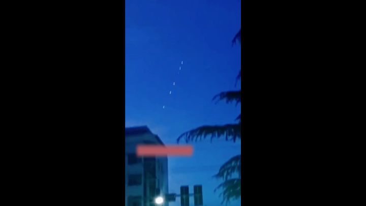自己拍的七星连珠截图