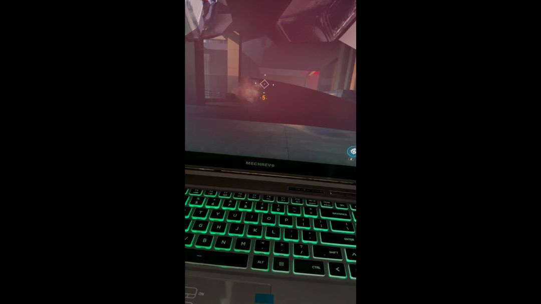 video-4046059