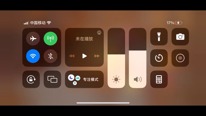 无特性1暴走月女bd,没什么变化,就是把腐蚀抗拉满了,6000e+暴走。也不想洗板子了。估计这套最高7000亿+吧。截图